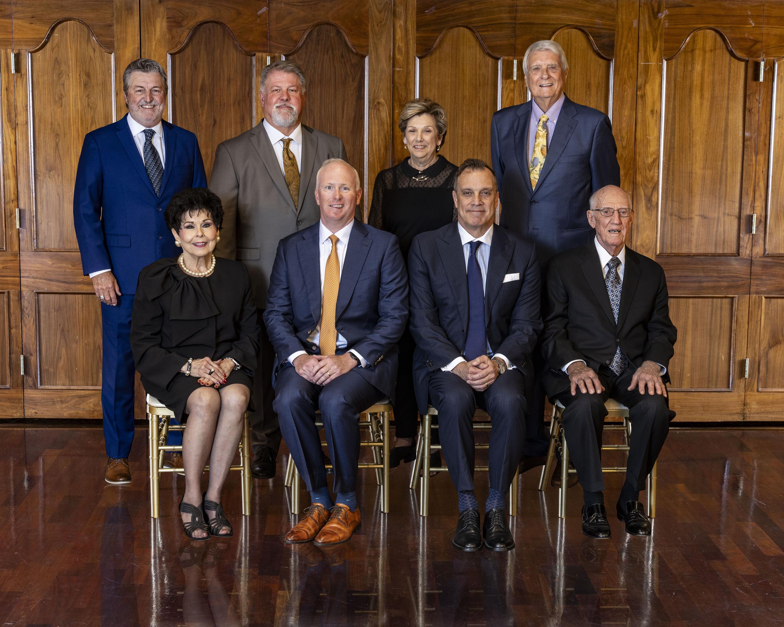 PC53-LogoStacked_Gold